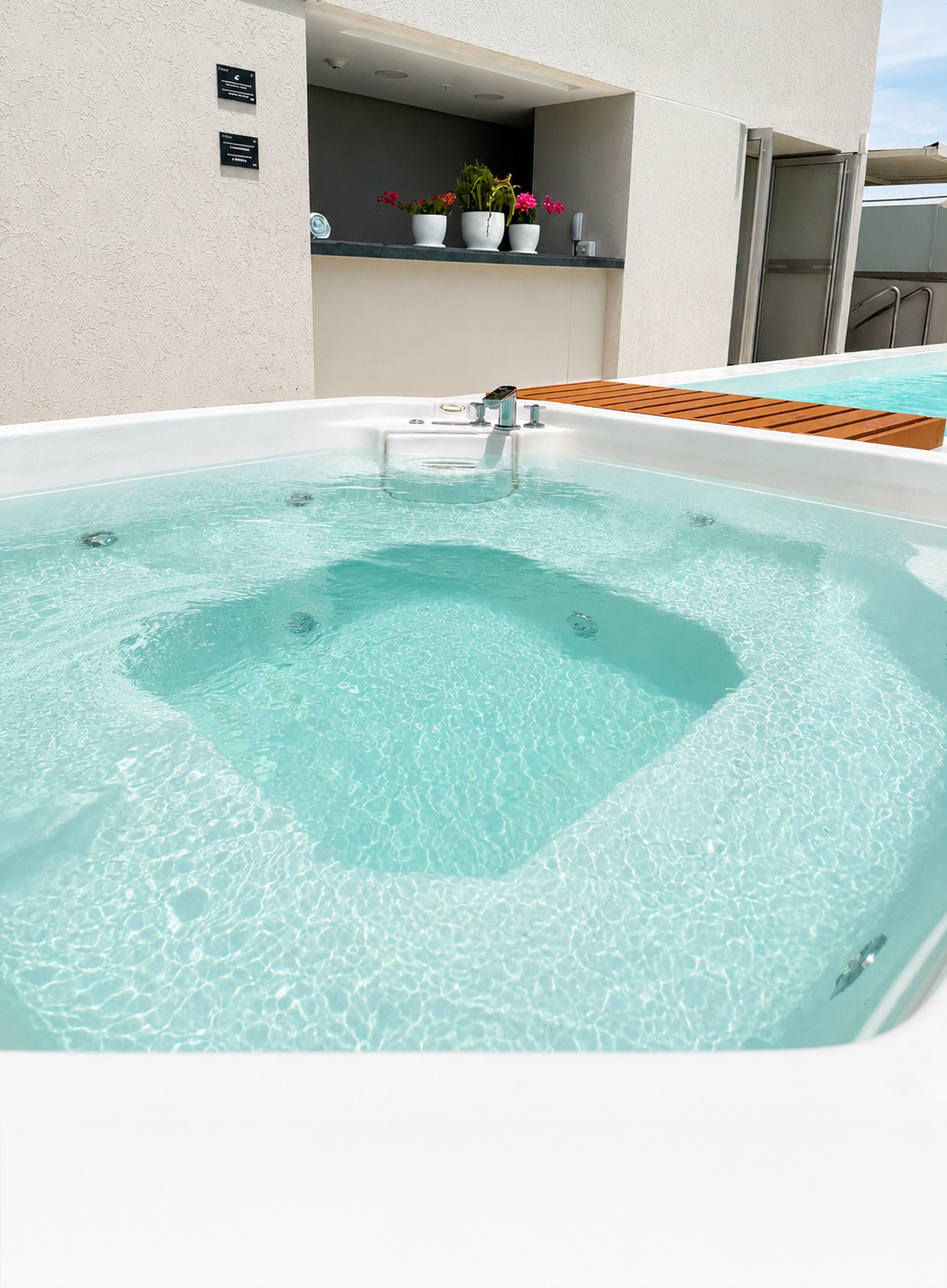 Jacuzzi en Dazzler San Isidro