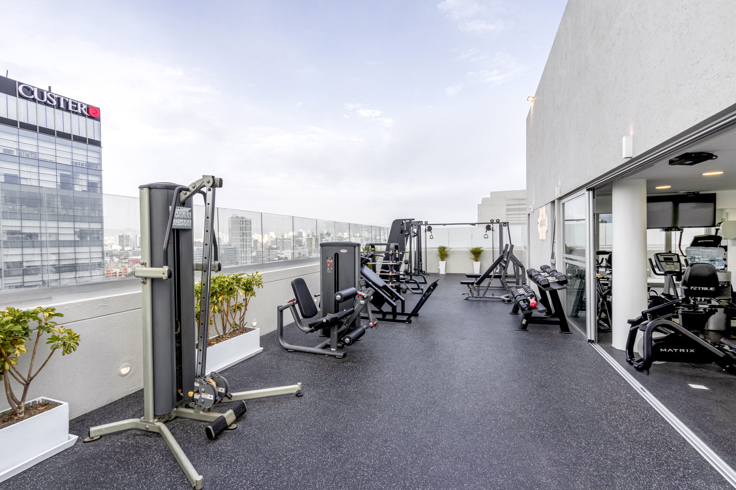 Gimnasio en Dazzler San Isidro
